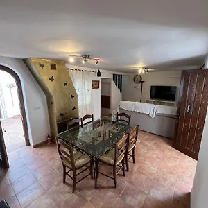 Сasa de vacaciones Casa Orencio, Bosque Encantado De, Parauta